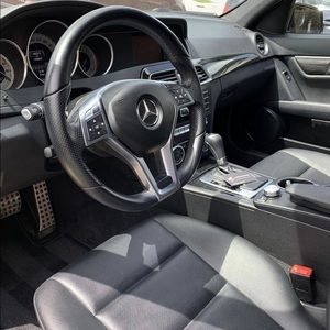 Meet your Posher, Eyad